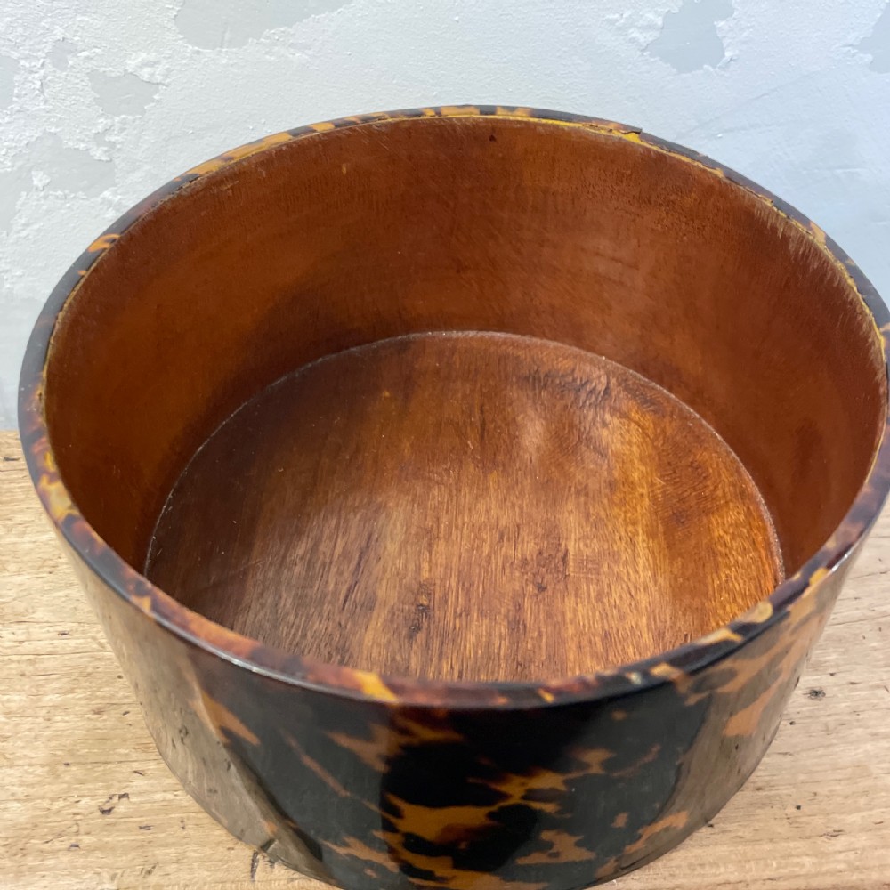 Large Tortoishell box c1930 View III