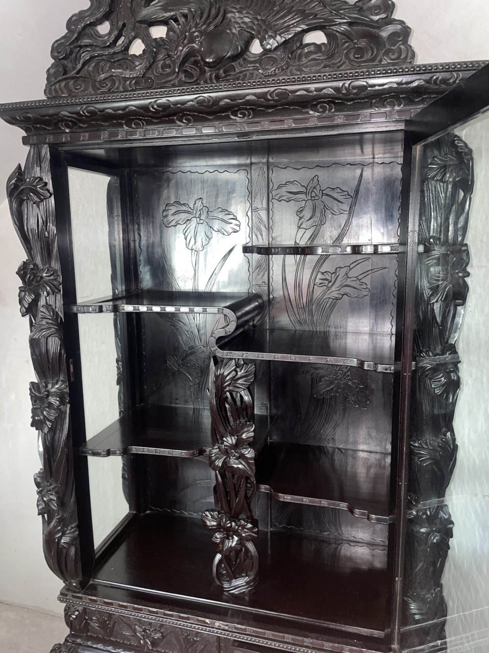 Japanese Meiji period Display Cabinet c1900 View XIV