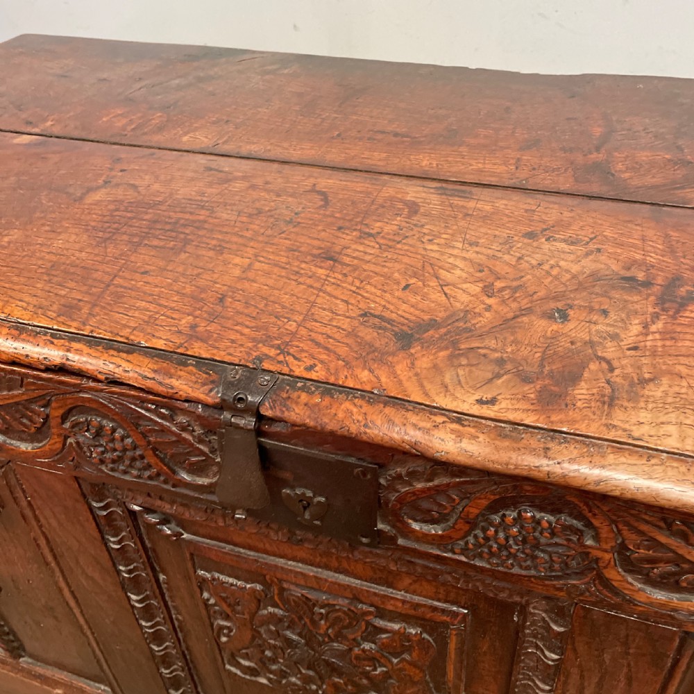 William & Mary Oak coffer  View VI