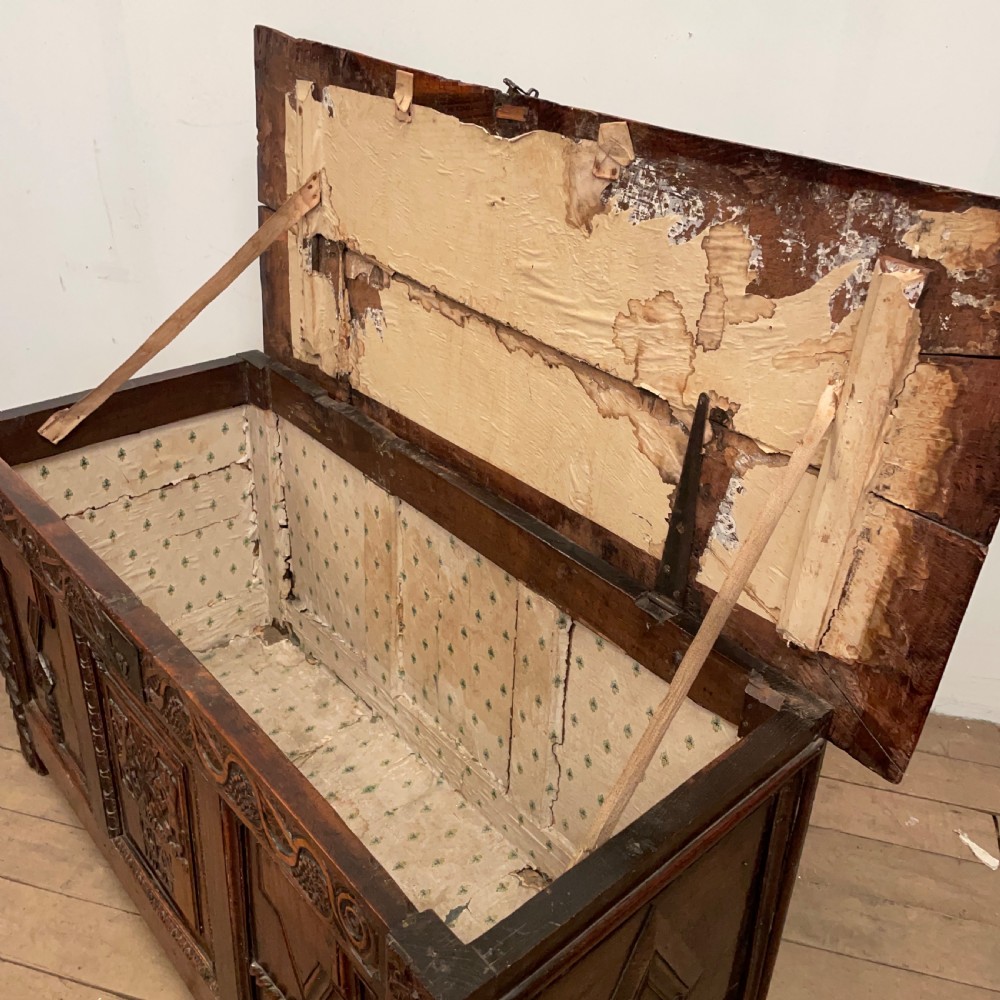 William & Mary Oak coffer  View X