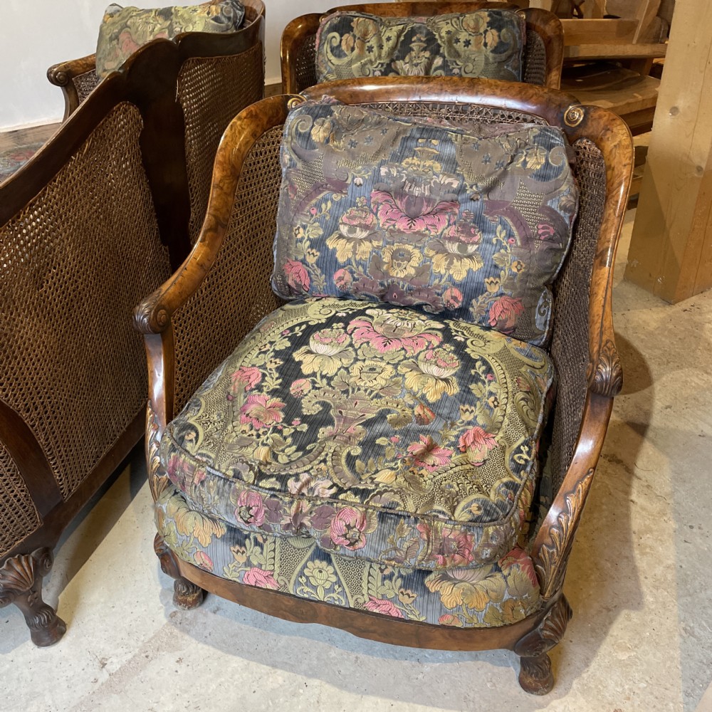 A superb 1920s  Burr Walnut Bergere  Sofa View X