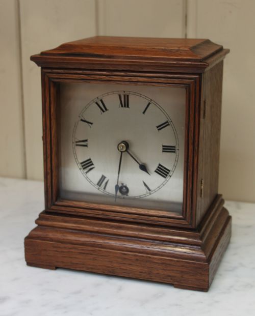 fig 1. Small Oak Timepiece Mantel Clock