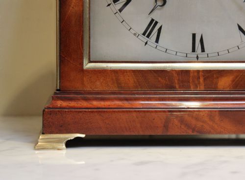 fig 1. Fine George III Mahogany Bracket Clock (London, c. 1800)