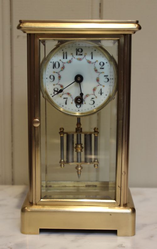 Small Timepiece Four Glass Clock