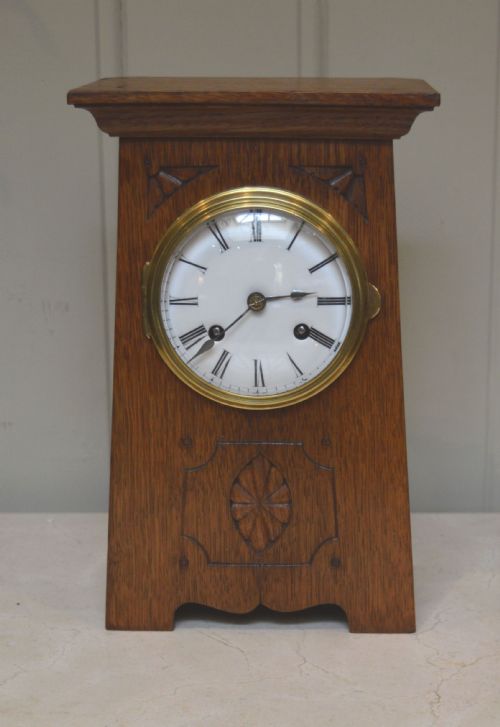 fig 1. Arts and Crafts Oak Mantel Clock 