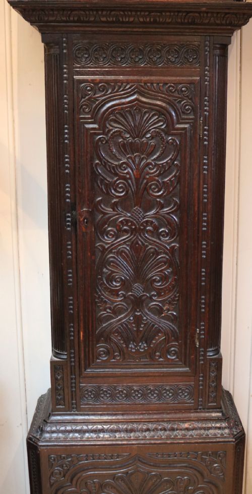 fig 1. Mid 18th Century Oak Moonphase and Centre Seconds Longcase clock (England, c. 1750)