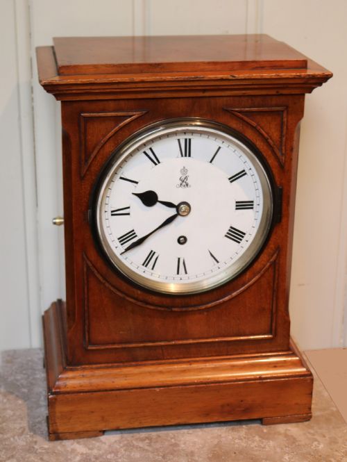 fig 1. Mahogany Fusee Bracket Clock (England, 1901 to 1910)
