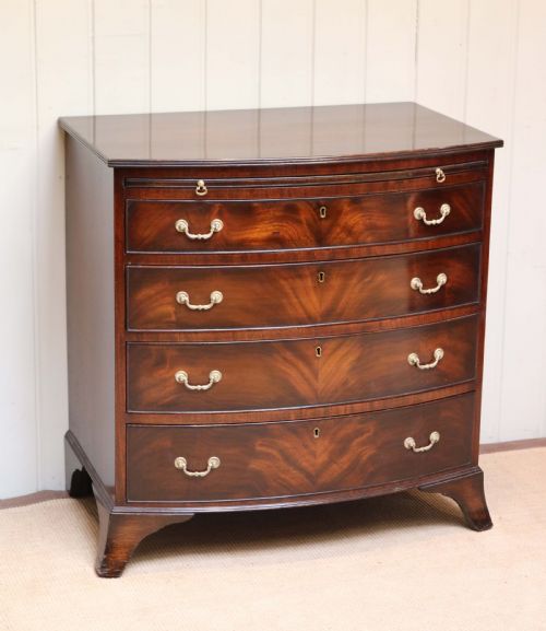 Small Proportioned Edwardian Mahogany Chest of Drawers