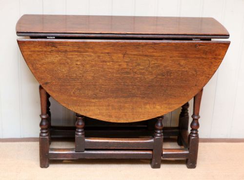 C18th Century Oak Drop Leaf Dining Table