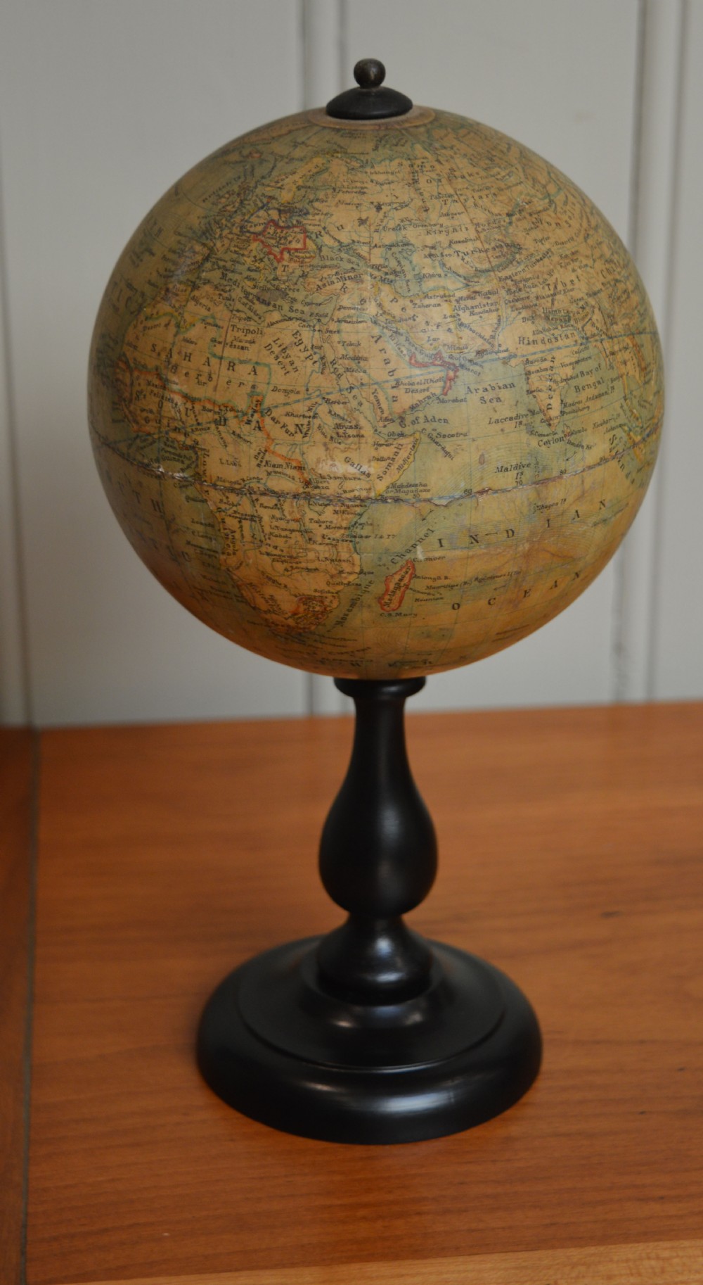 Late 19th Century Terrestrial Globe (England, 1885 to 1895)