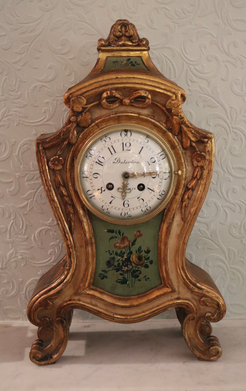 Louis XVth Style Carved Giltwood Mantel Clock  (Paris, c. 1900)