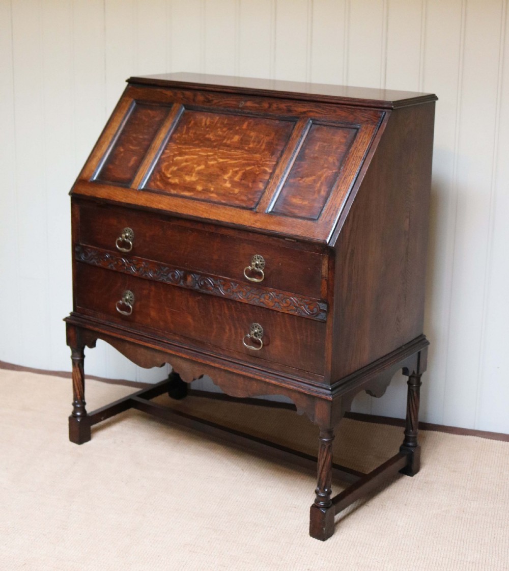 Oak Bureau View III
