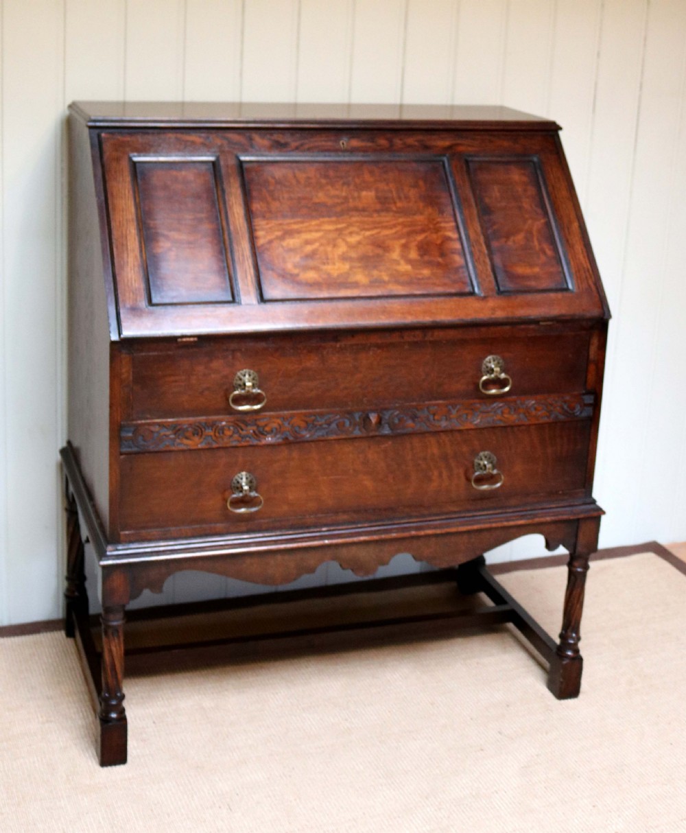 Oak Bureau View IV