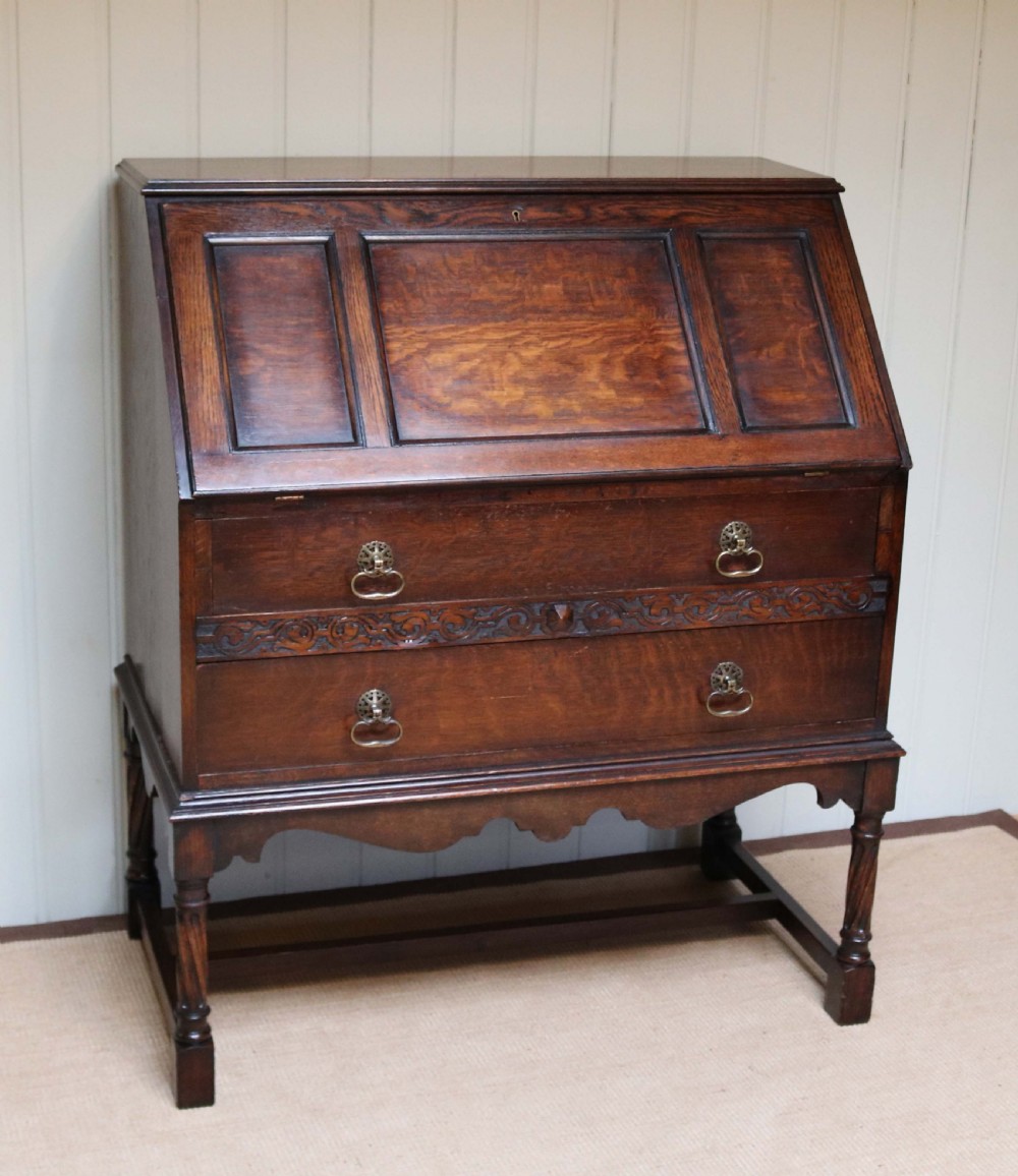 Oak Bureau View V