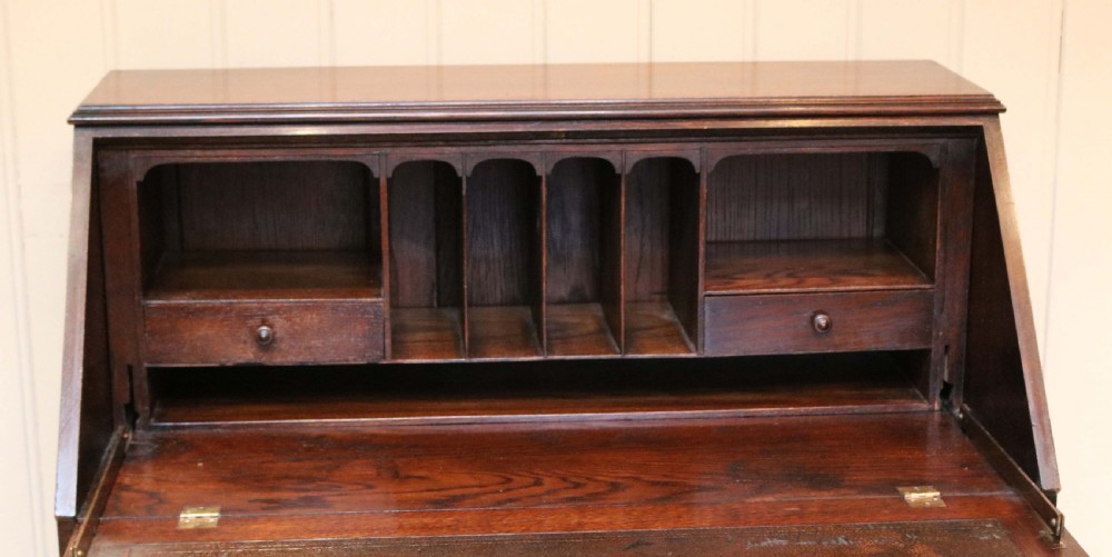 Oak Bureau View VIII