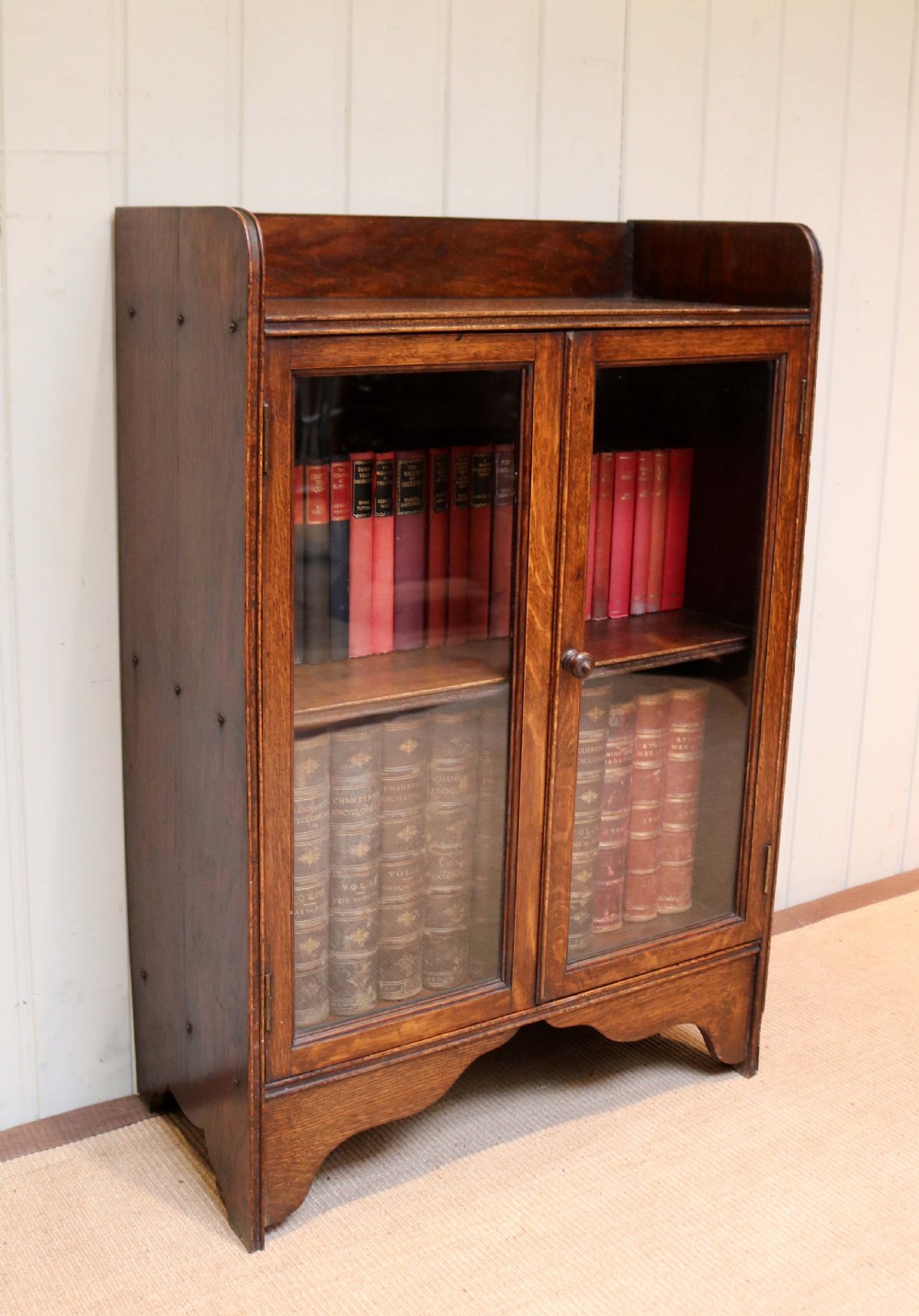 Small Oak Bookcase 