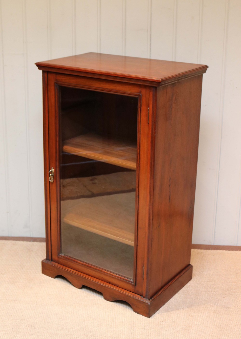 Edwardian Walnut Bookcase  View VIII