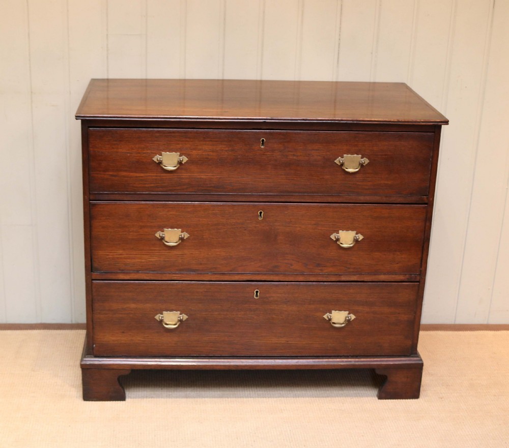 Georgian Oak Chest Of Drawers View II