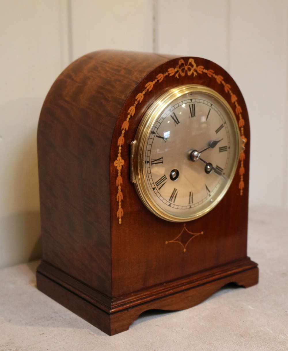 Small mahogany and Inlay Mantel Clock (France, c. 1910) View IV