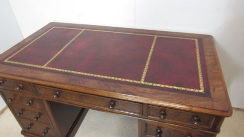 SUPERB MAHOGANY PEDESTAL DESK - ADDITIONAL PHOTO 5