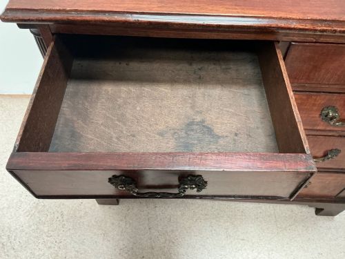 VERY NICE SMALL GEORGIAN CHEST OF DRAWERS - ADDITIONAL PHOTO 5