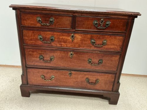 VERY NICE SMALL GEORGIAN CHEST OF DRAWERS - ADDITIONAL PHOTO 8