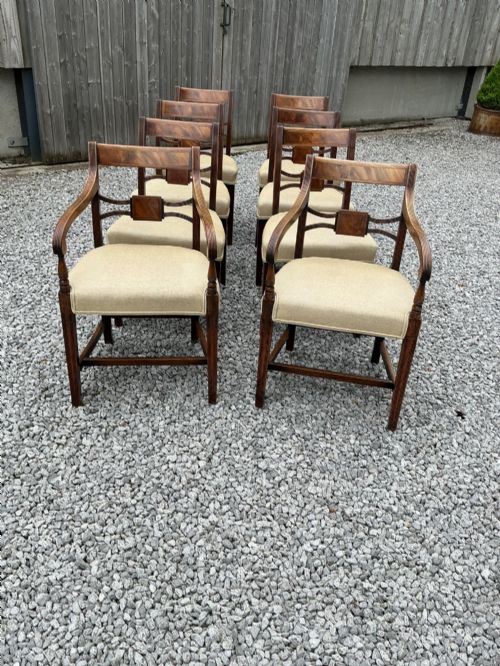 A SUPERB SET OF 8 GEORGIAN CHAIRS - ADDITIONAL PHOTO 11