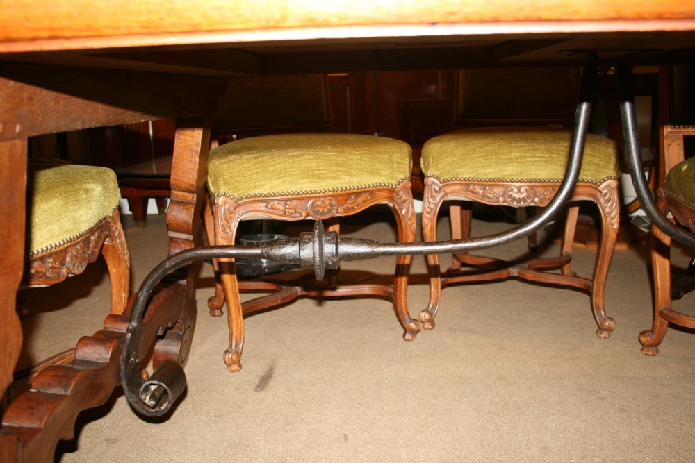 8 seater Spanish dining table  View VI