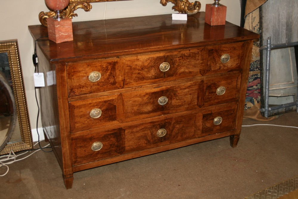French walnut 18th century commode 