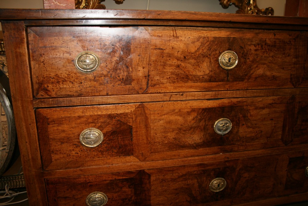 French walnut 18th century commode  View VI