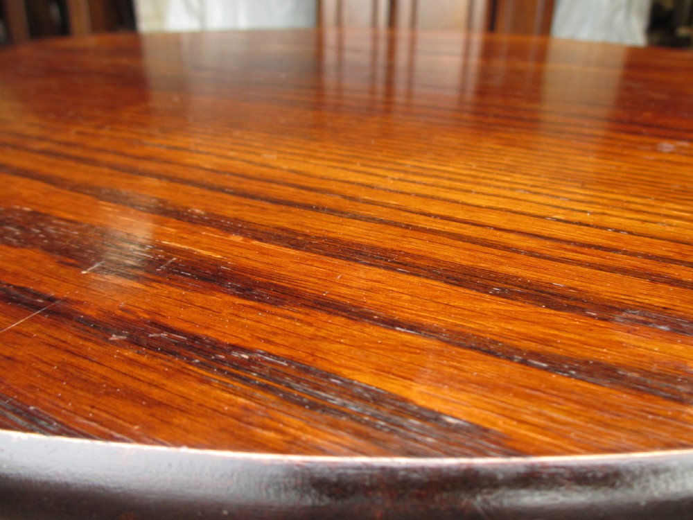 Oak circular coffee table  View IV