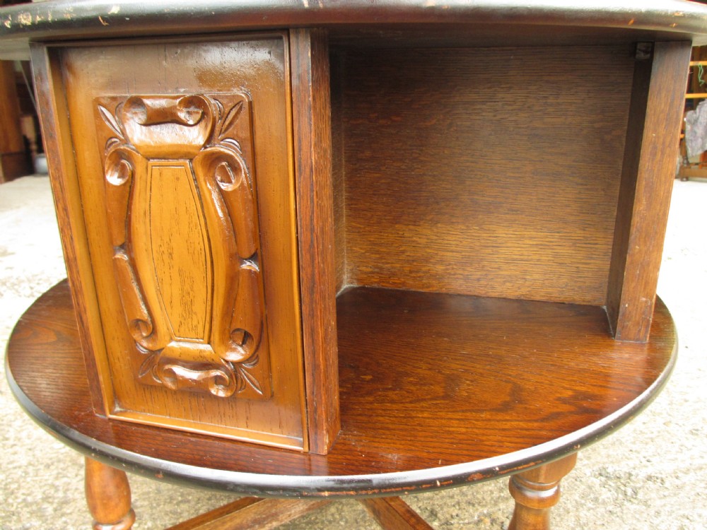 Oak circular coffee table  View V