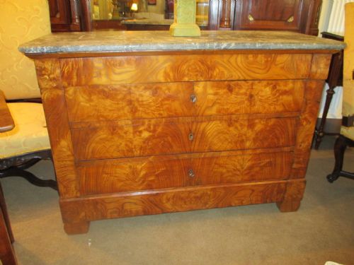 Burr Ash Commode