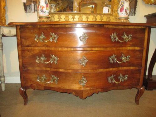 18th Century Serpentine Walnut Commode