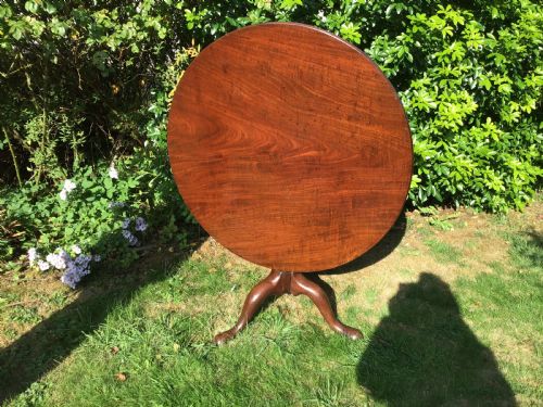 Georgian Round Table