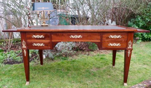 Fine Quality Writing Table