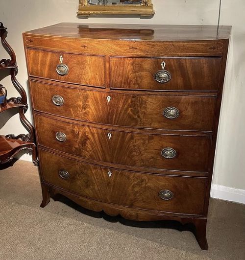 Georgian Bow Front Chest of Drawers