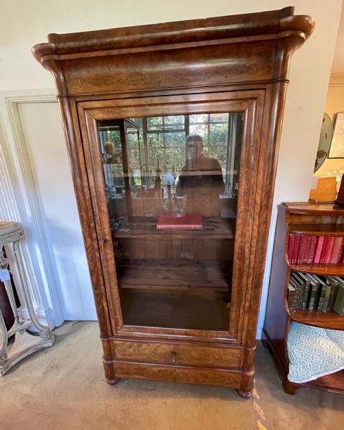 Flame Mahogany Bookcase Vitrine