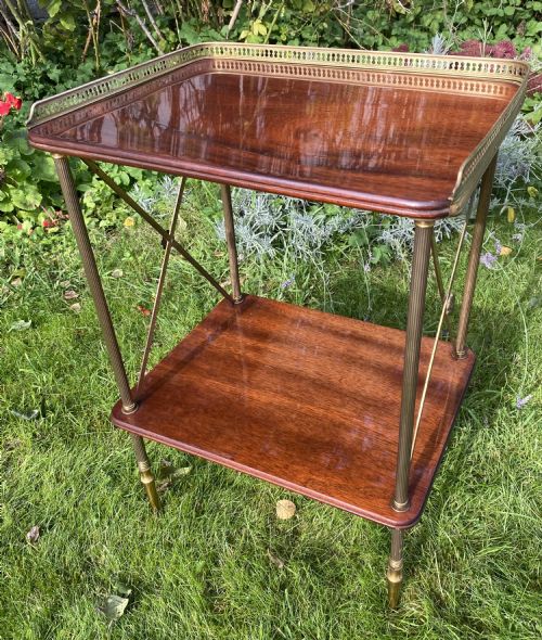 Small Etarge or Stand