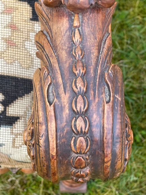 A PAIR OF LOUIS XIII STYLE WALNUT ARMCHAIRS - ADDITIONAL PHOTO 6
