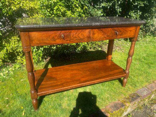 LARGE FLAME MAHOGANY CONSOLE TABLE - ADDITIONAL PHOTO 4