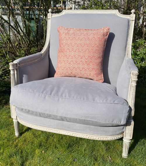 French Painted Marquise or Love Seat