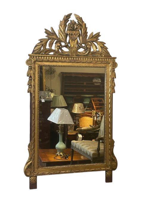 French 18th Century Louis Xv Gilt Mirror
