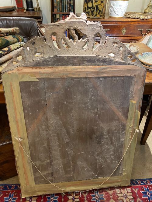 18TH CENTURY CARVED GILTWOOD MIRROR - ADDITIONAL PHOTO 6
