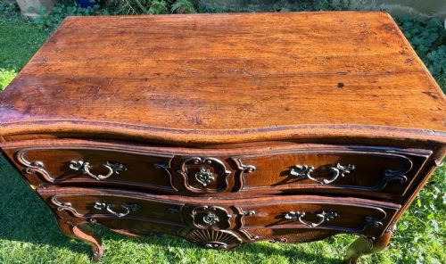 18TH CENTURY ROCOCO COMMODE IN WALNUT - ADDITIONAL PHOTO 3