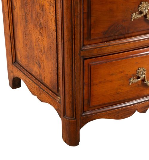 18TH CENTURY FRENCH PROVENAL BOW FRONT COMMODE - ADDITIONAL PHOTO 5