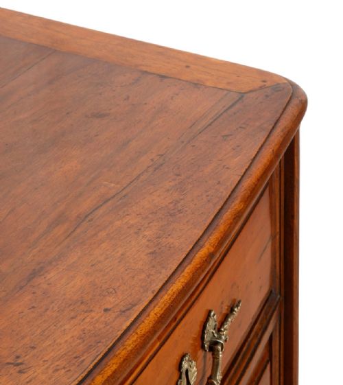 18TH CENTURY FRENCH PROVENAL BOW FRONT COMMODE - ADDITIONAL PHOTO 8