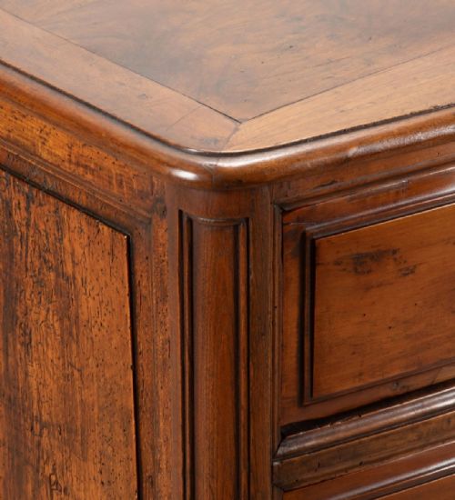18TH CENTURY FRENCH PROVENAL BOW FRONT COMMODE - ADDITIONAL PHOTO 10