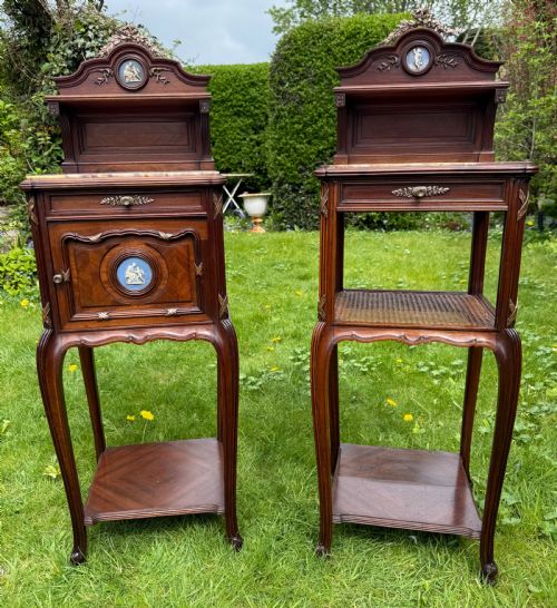 PAIR OF FINE QUALITY BEDSIDE TABLES - ADDITIONAL PHOTO 2