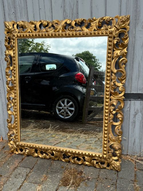 CARVED GILTWOOD FLORENTINE STYLE MIRROR - ADDITIONAL PHOTO 5